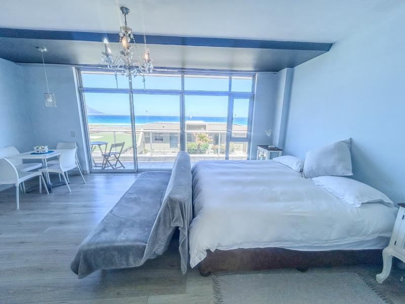 5 Bedroom Property for Sale in Dolphin Beach Western Cape